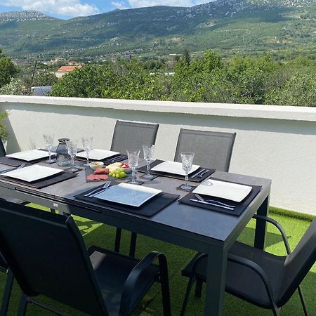 Apartment Milena Kastela Mit Whirlpool Exterior foto