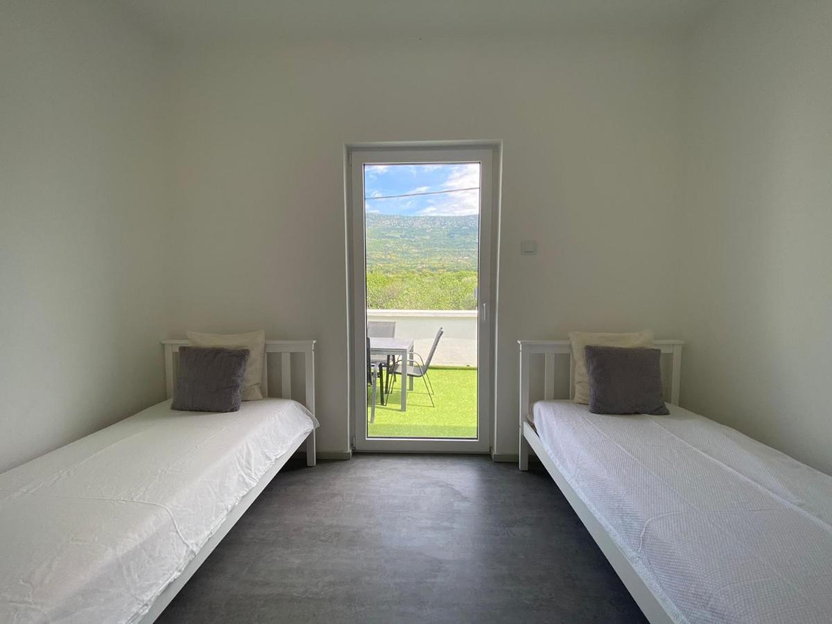 Apartment Milena Kastela Mit Whirlpool Exterior foto
